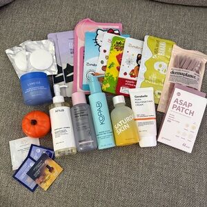 23 Pc Korean Skincare & Face Masks Bundle